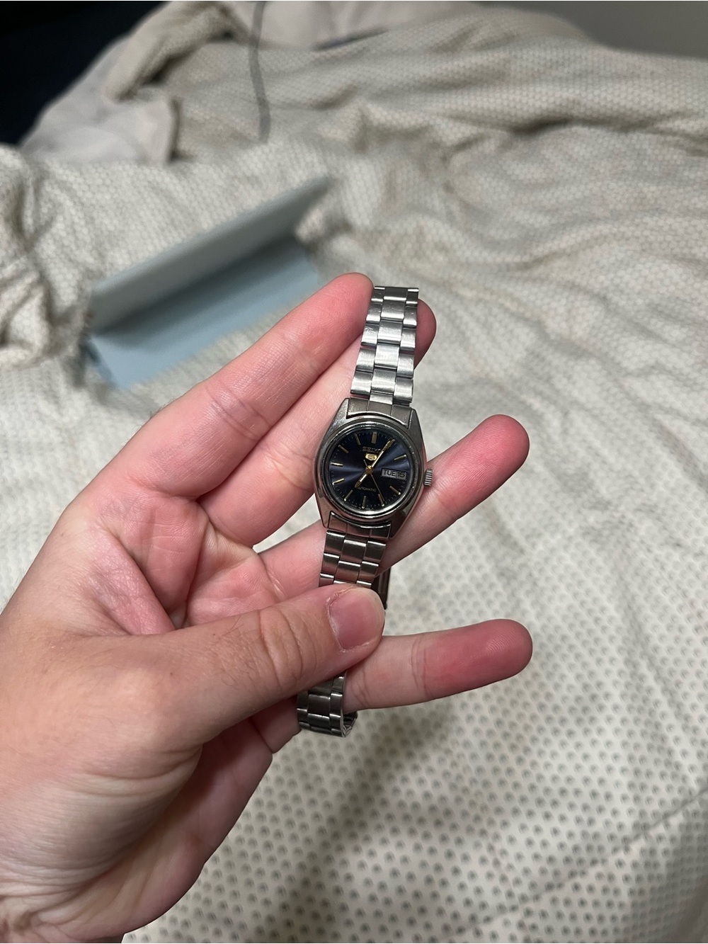 SEIKO 5 Steel Men's Wristwatch with navy blue Dial - Picture 3 of 4
